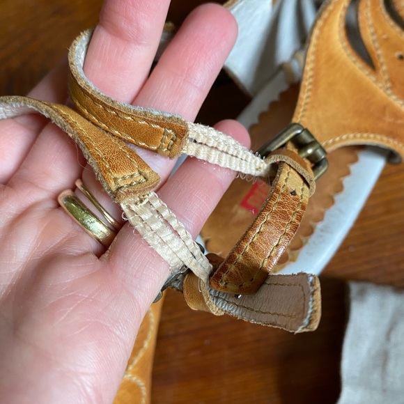 Pikolinos Leather Slingback Cutout Sandals - Picture 8 of 15